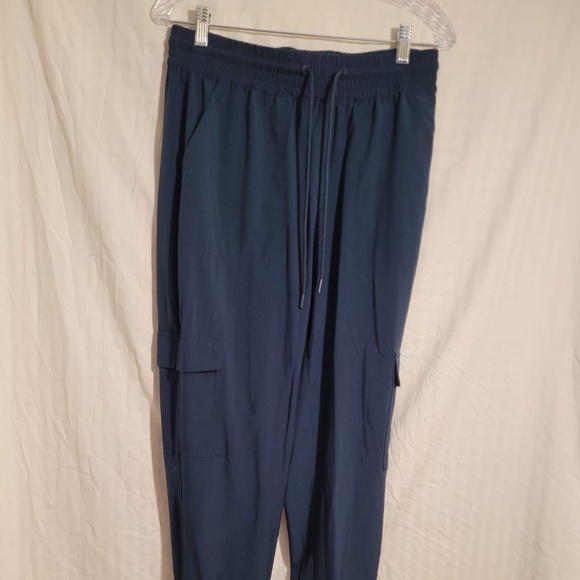 Women navy blue Cargo Crop Joggers - Picture 1 of 3